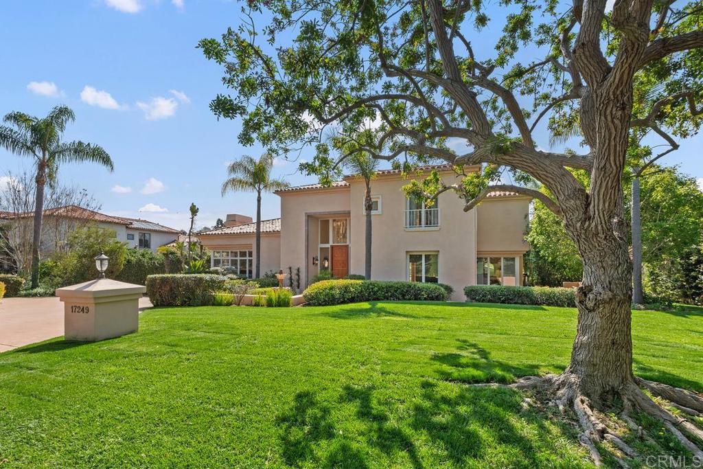 17249 Camino De Montecillo