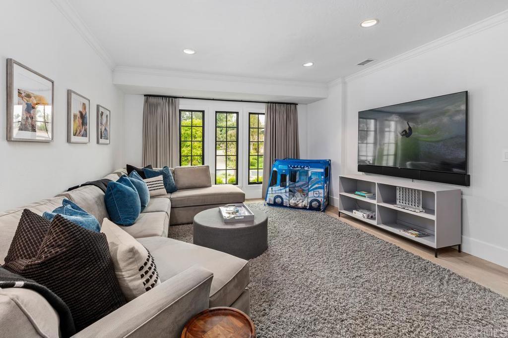 16770 Via De Los Rosales