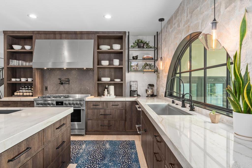 16770 Via De Los Rosales