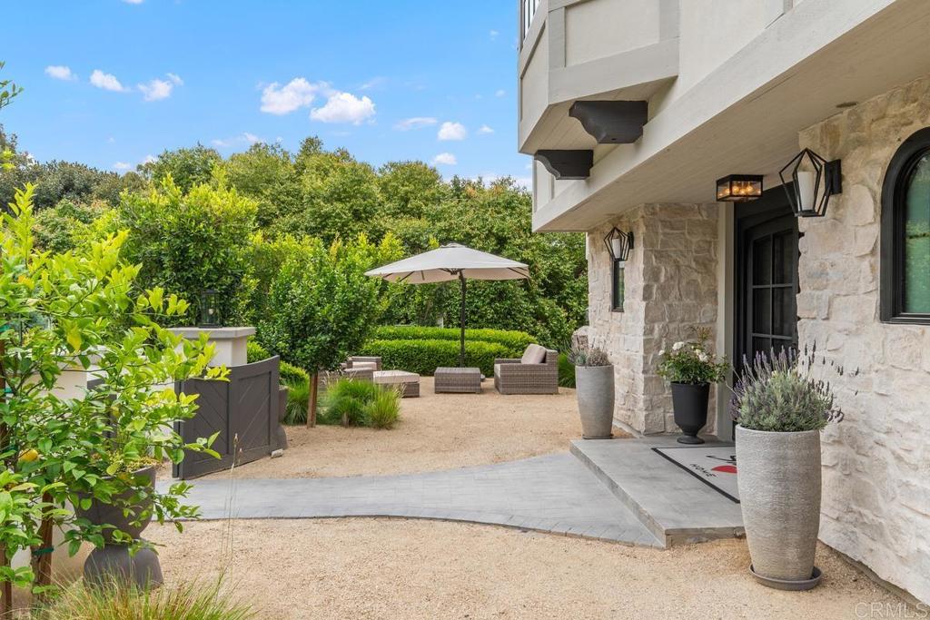 16770 Via De Los Rosales