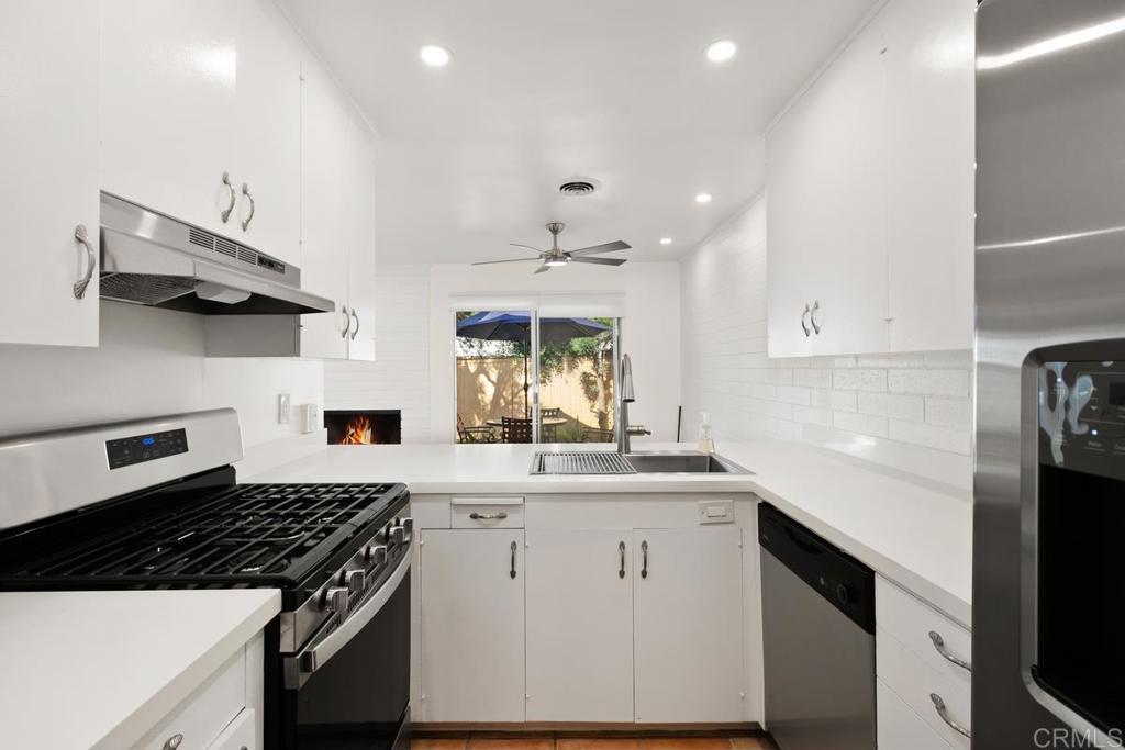 8020 Paseo Del Ocaso