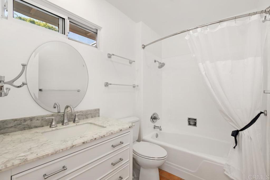 8020 Paseo Del Ocaso