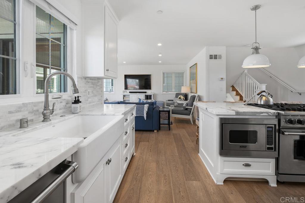 8014 La Jolla Shores Dr