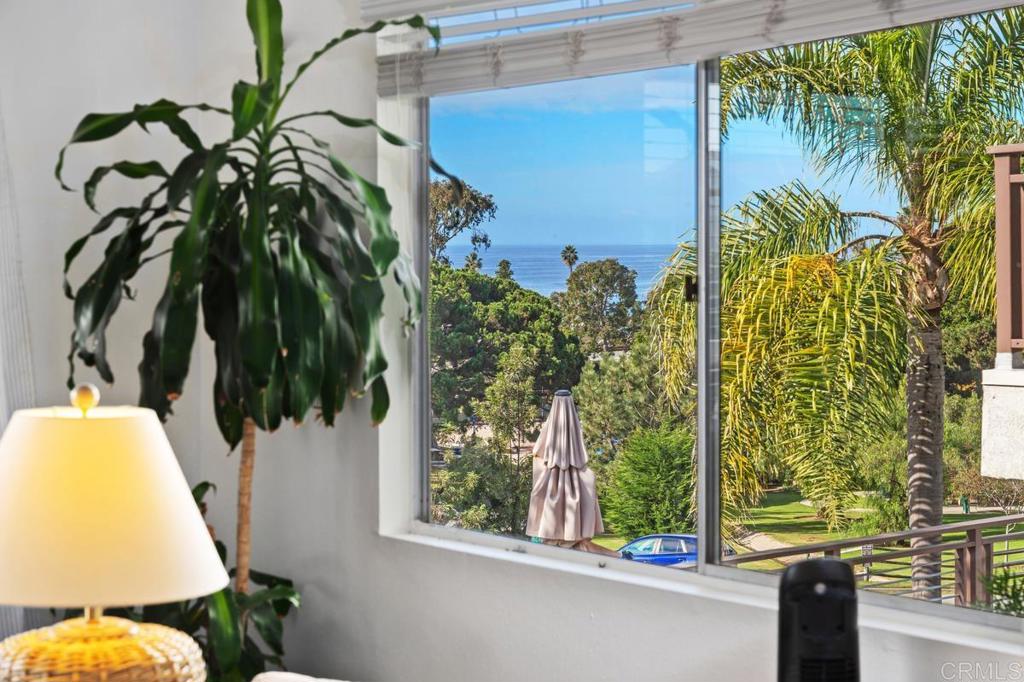 2319 21 Newcastle Avenue