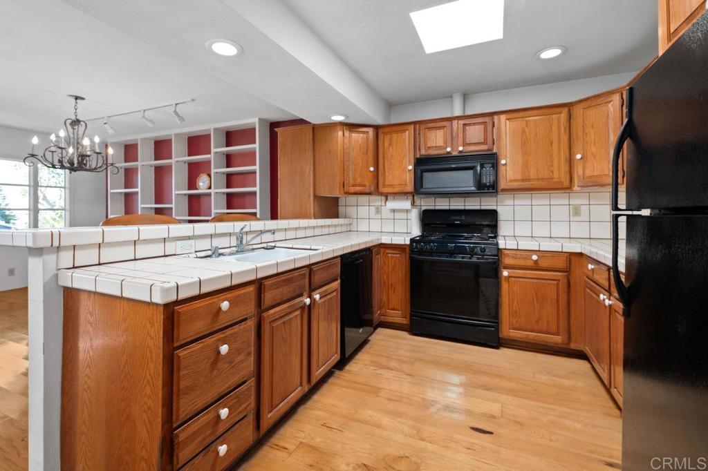 2319 21 Newcastle Avenue