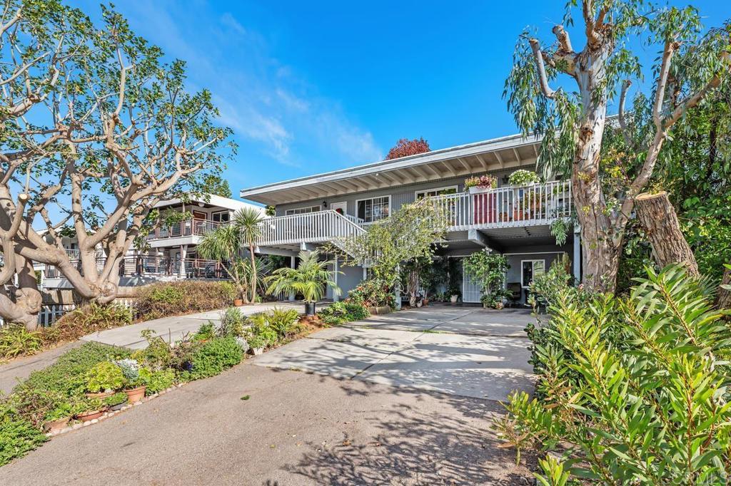 2319 21 Newcastle Avenue