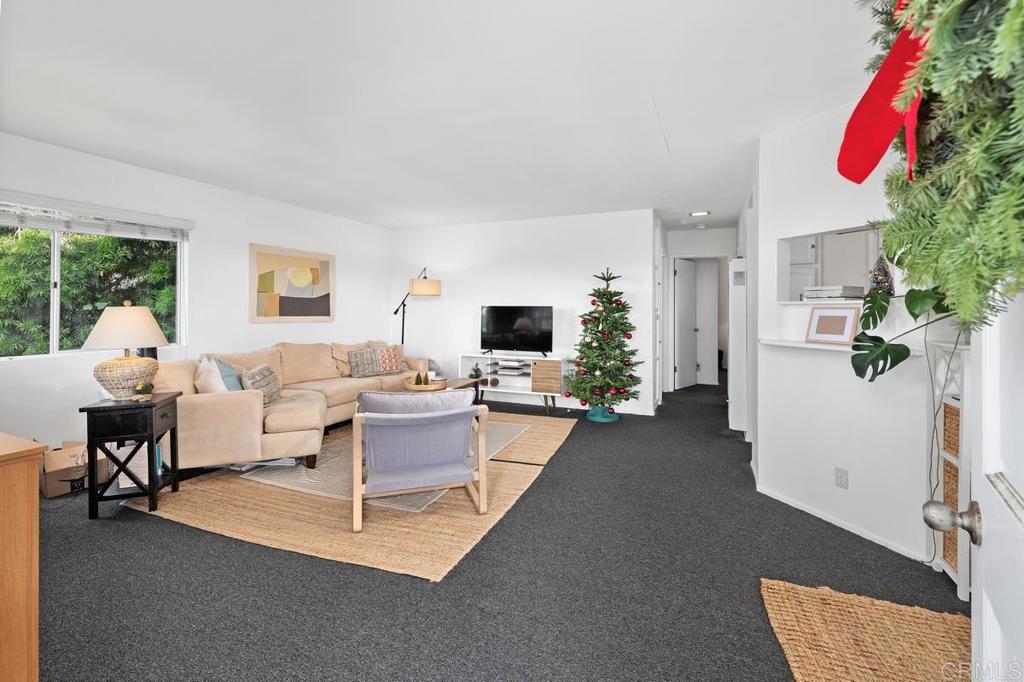 2319 21 Newcastle Avenue