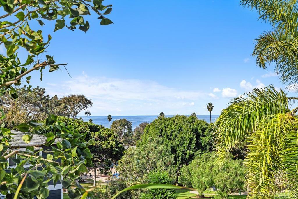 2319 21 Newcastle Avenue