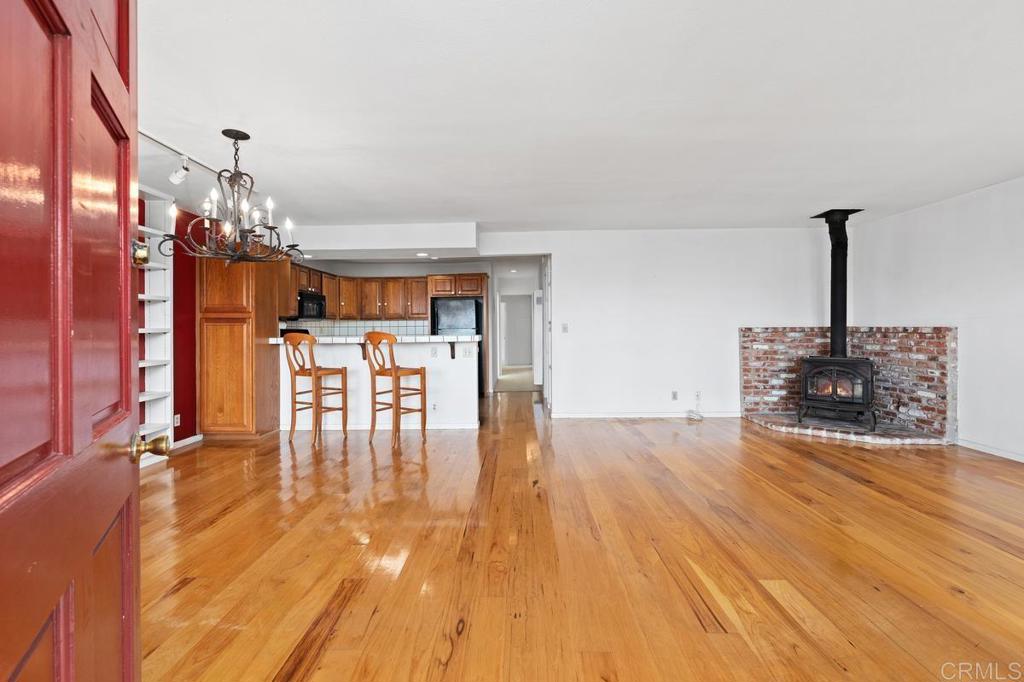 2319 21 Newcastle Aveue