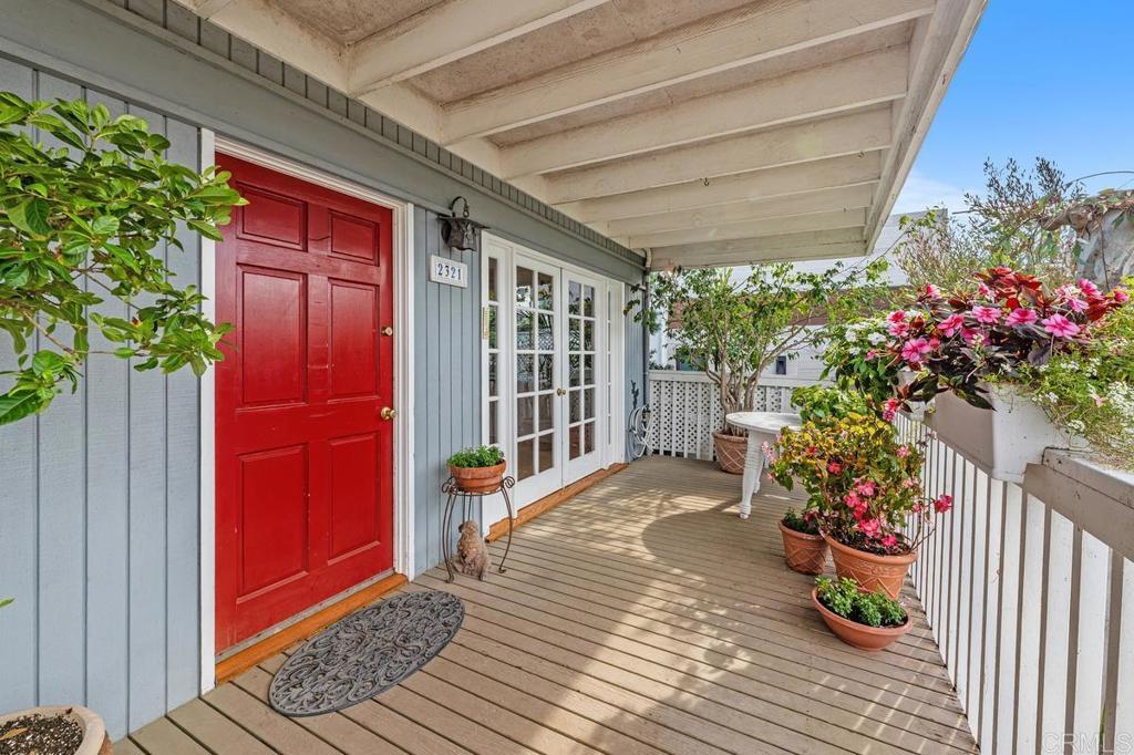 2319 21 Newcastle Aveue