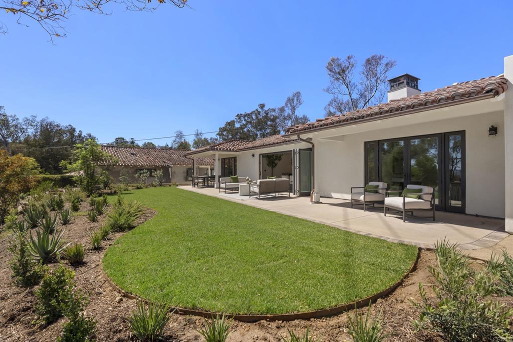 5927 Linea Del Cielo -Elm