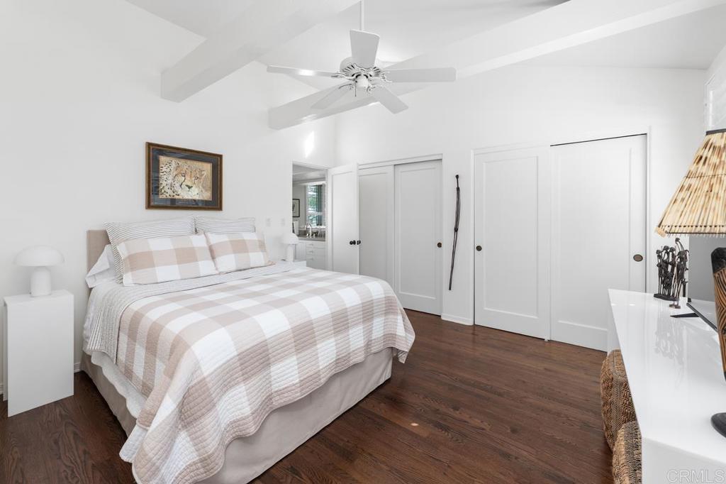 1420 La Jolla Knoll
