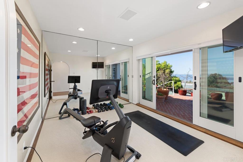 1420 La Jolla Knoll