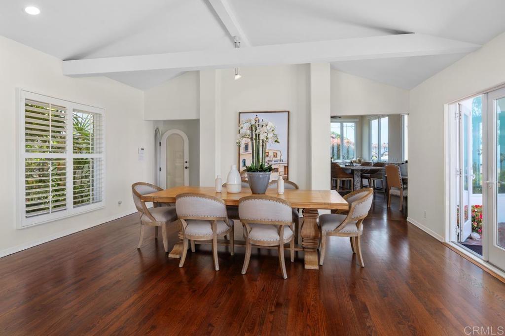 1420 La Jolla Knoll