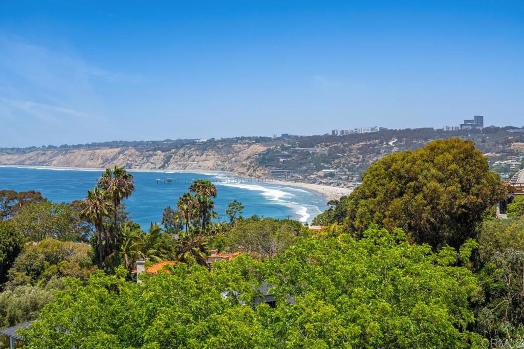 1420 La Jolla Knoll