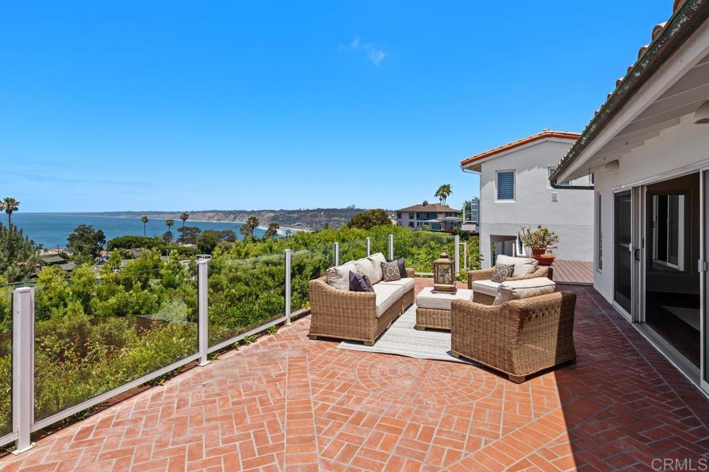 1420 La Jolla Knoll