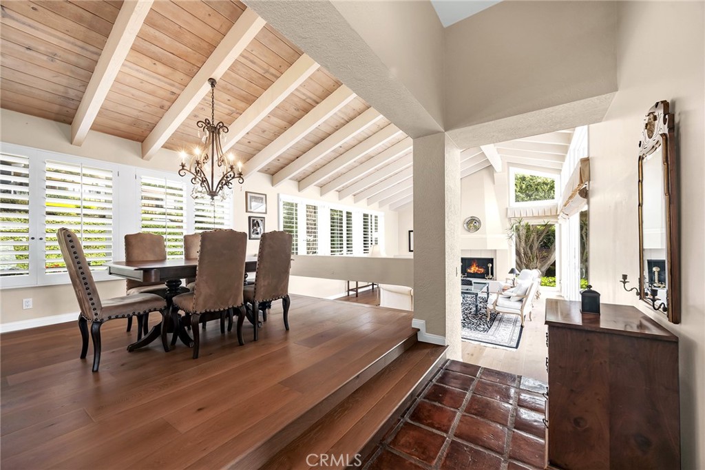 30125 Avenida Classica