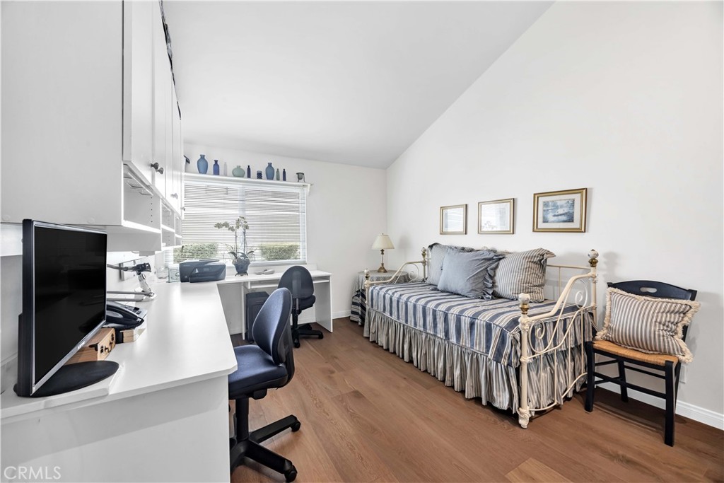 30125 Avenida Classica