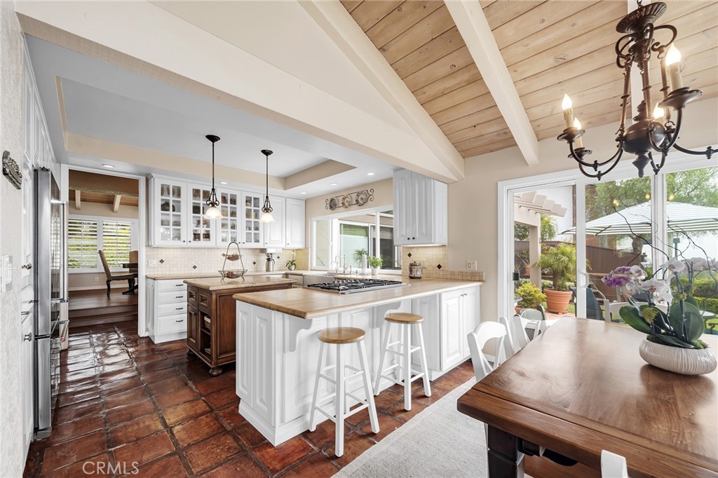 30125 Avenida Classica