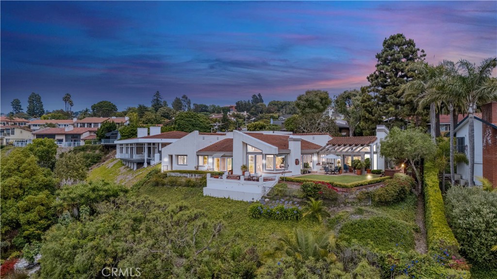 30125 Avenida Classica