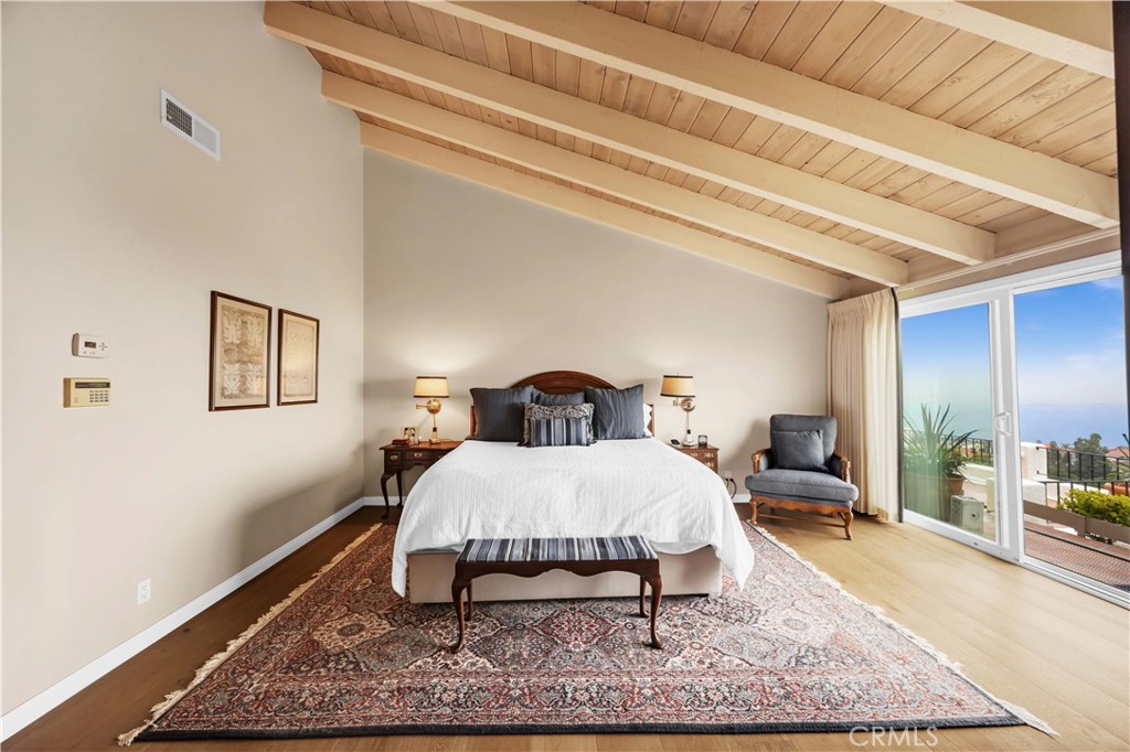 30125 Avenida Classica