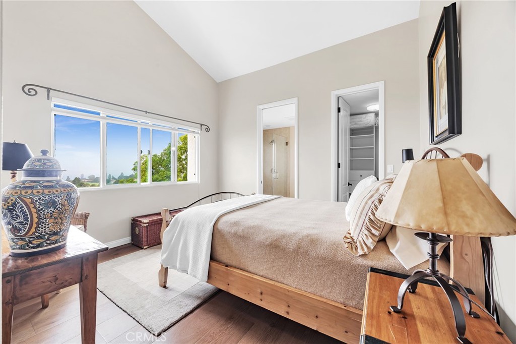 30125 Avenida Classica