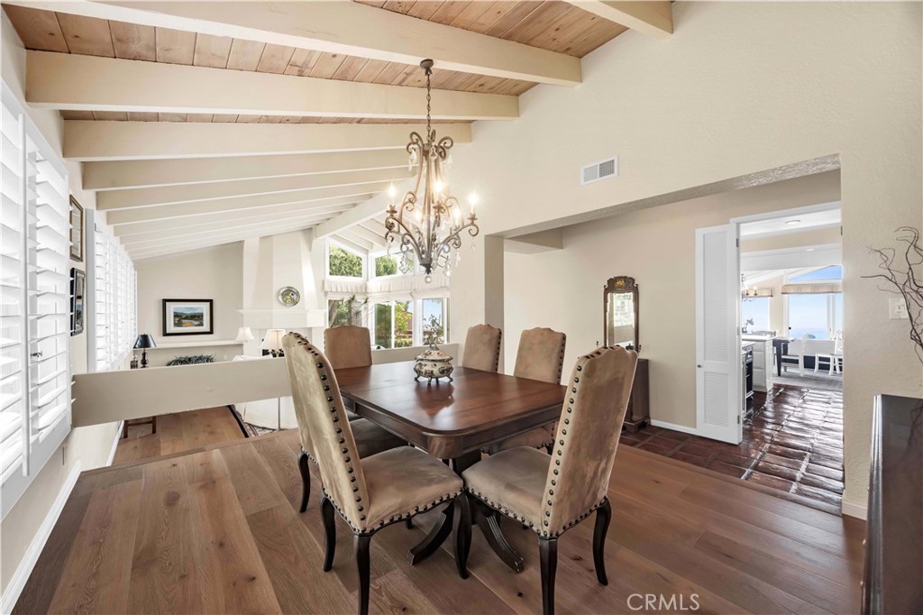 30125 Avenida Classica