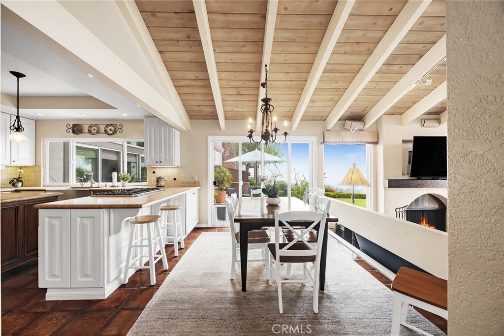 30125 Avenida Classica