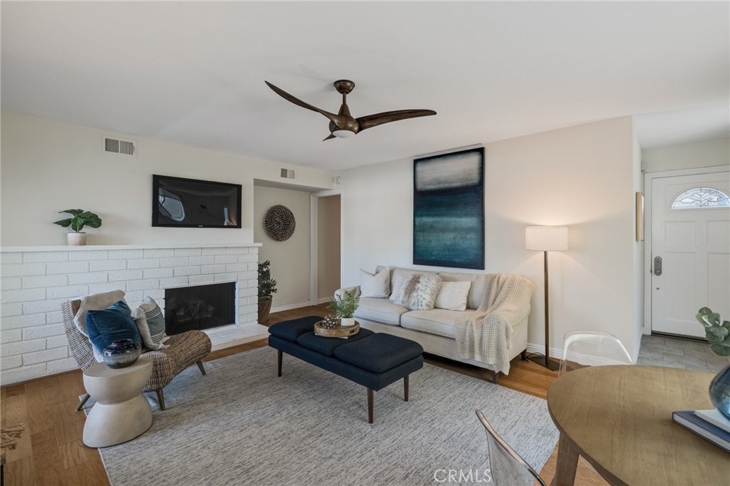 1450 Manhattan Beach Boulevard C