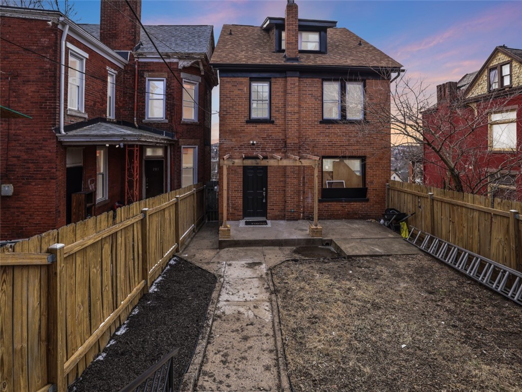 203 Jucunda Street