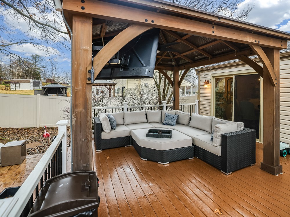 136 Ridgewood Drive