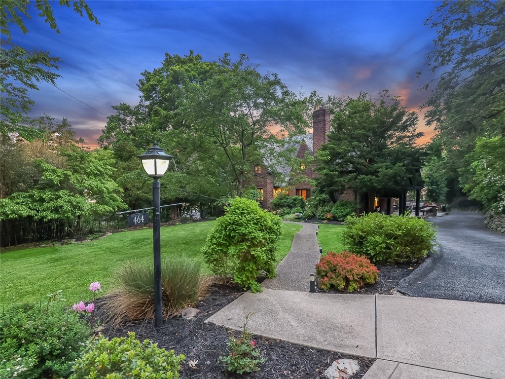 464 Avon Drive