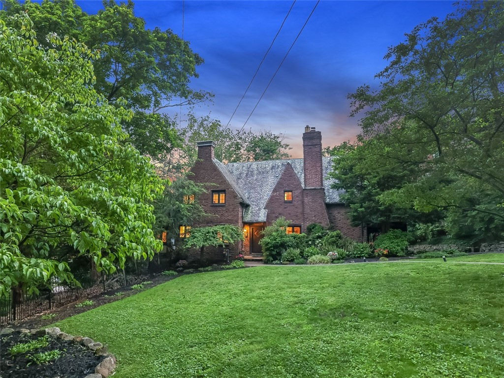 464 Avon Drive