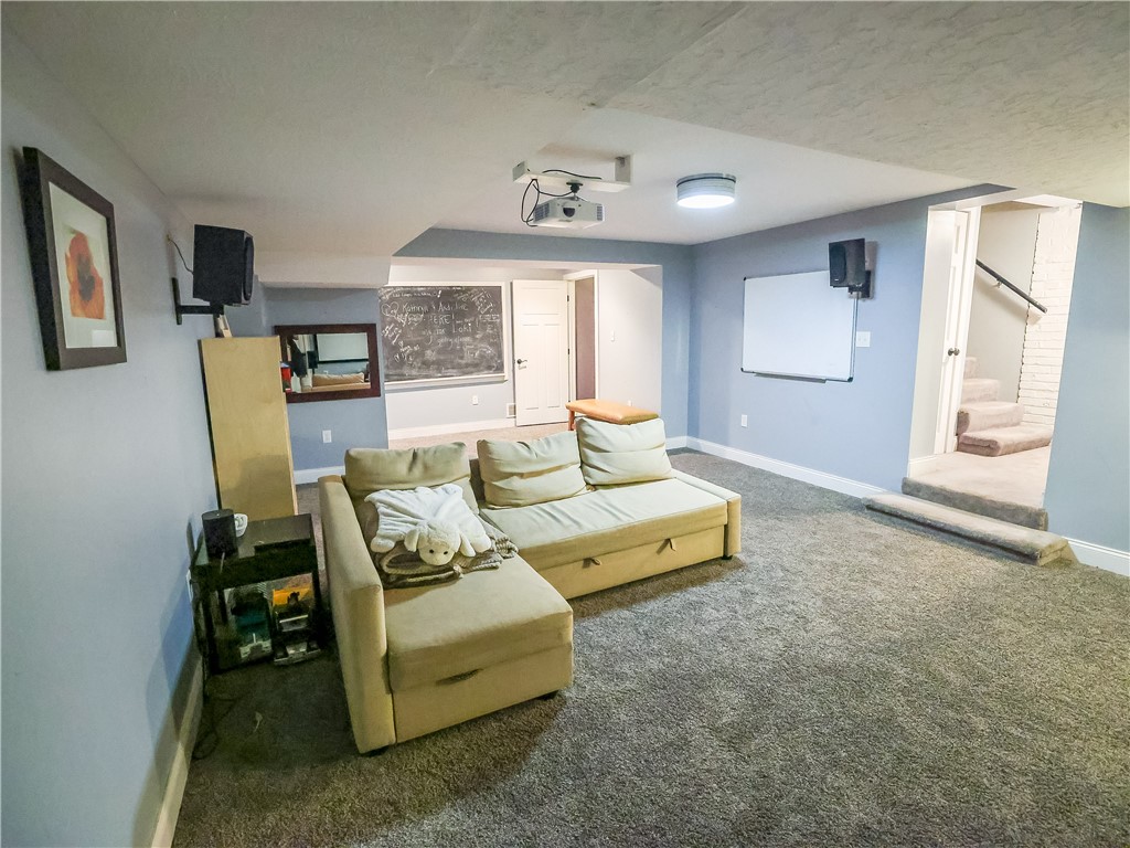 464 Avon Drive
