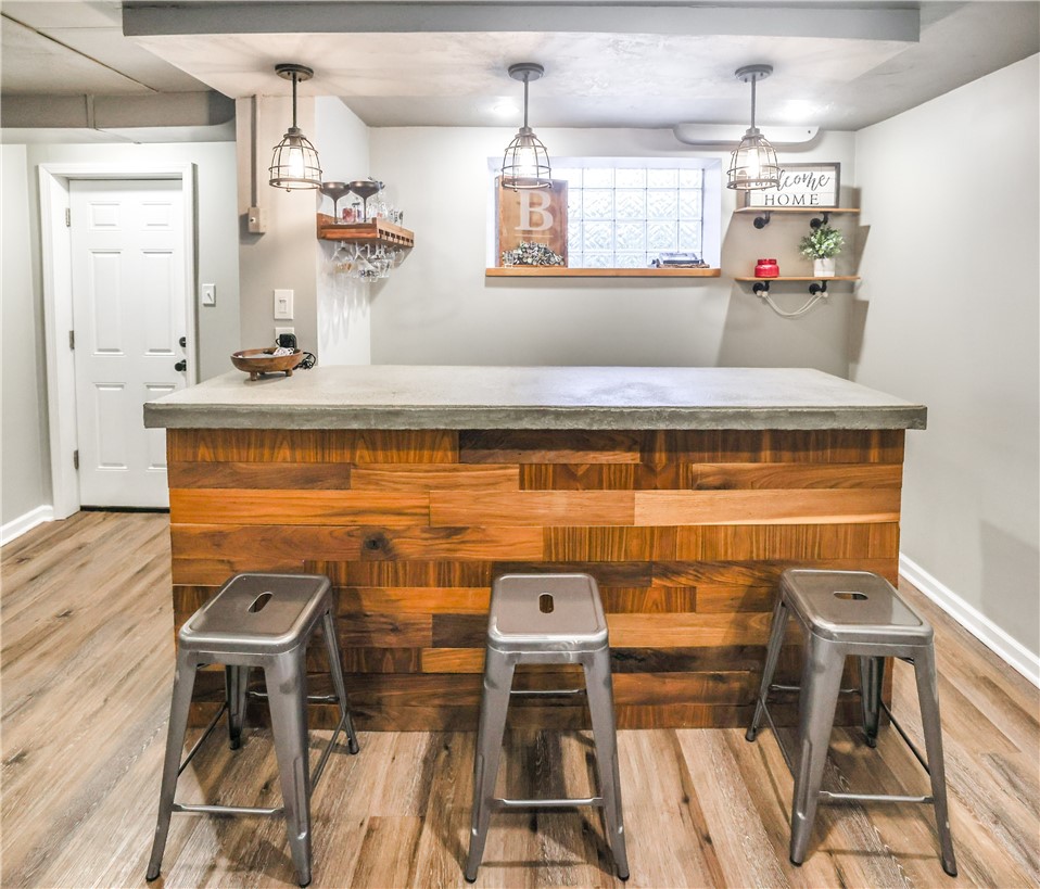 1024 Dallett Road