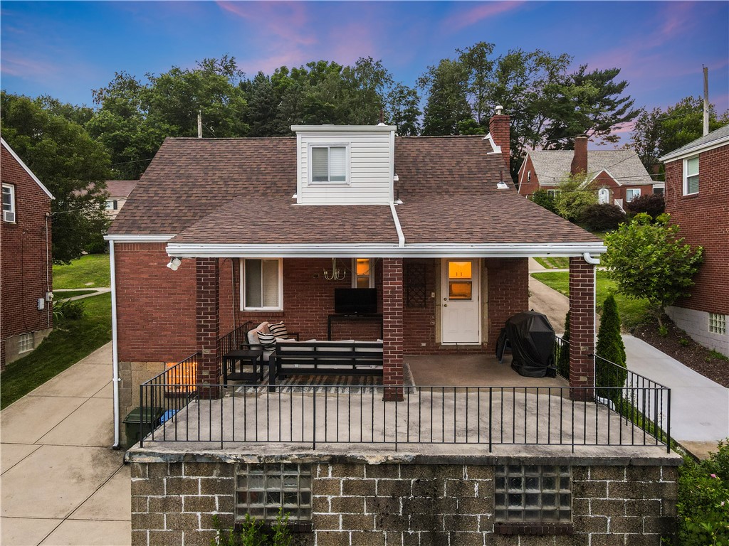 1024 Dallett Road