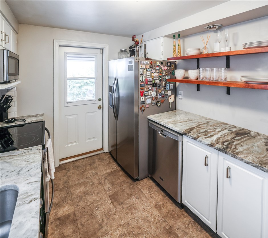 1024 Dallett Road