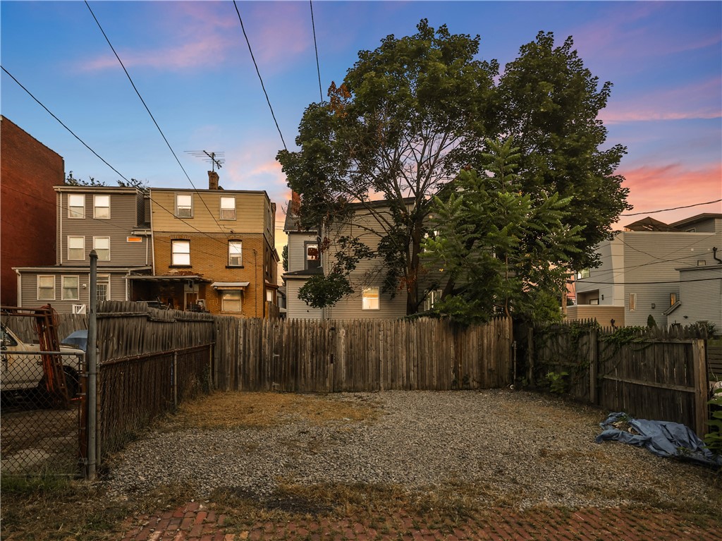715 N Beatty Street