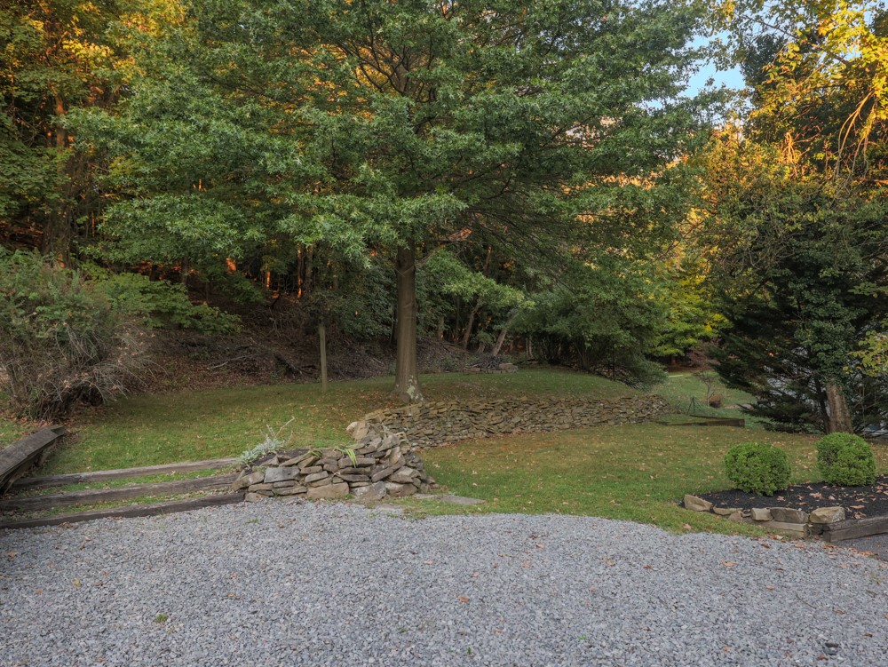 736 Orchard Terrace