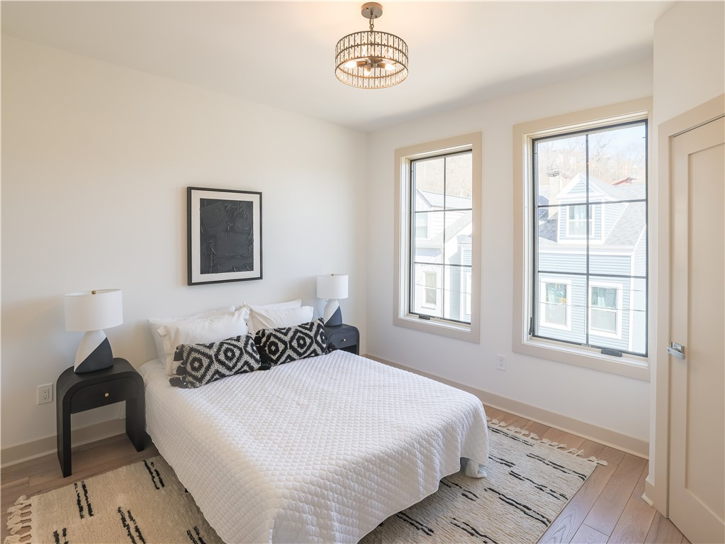 909 Rickenbach Street