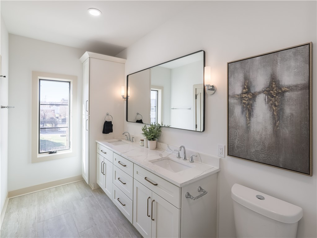 909 Rickenbach Street