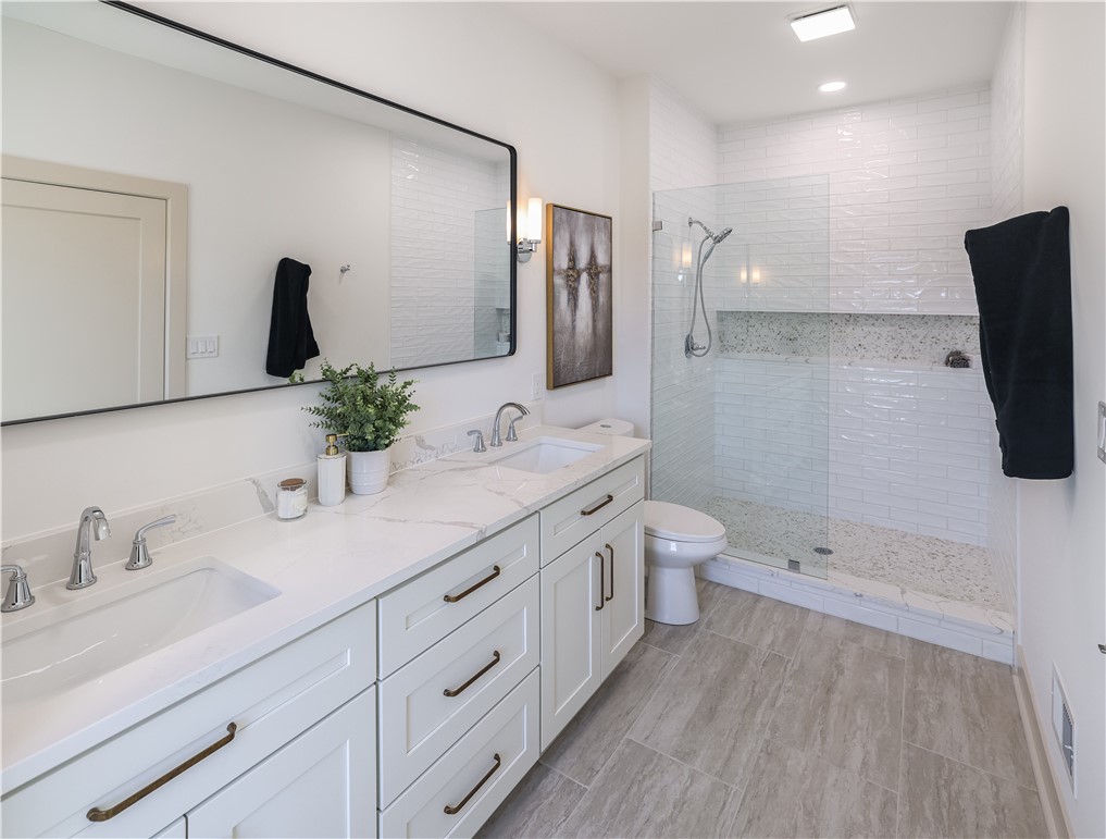 909 Rickenbach Street