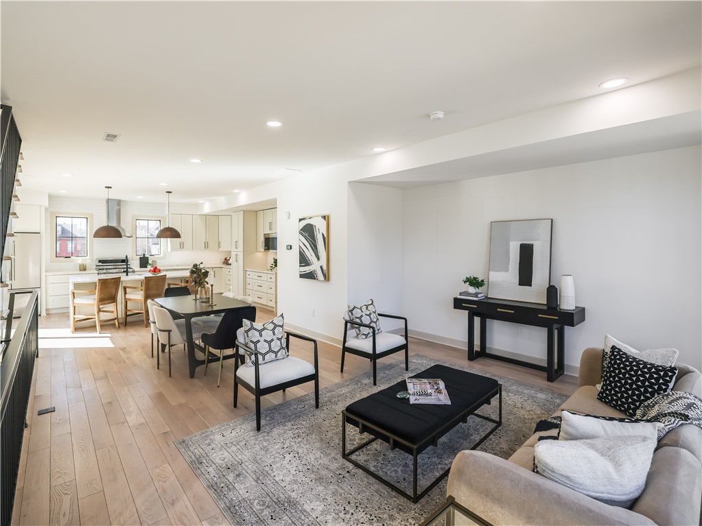 909 Rickenbach Street