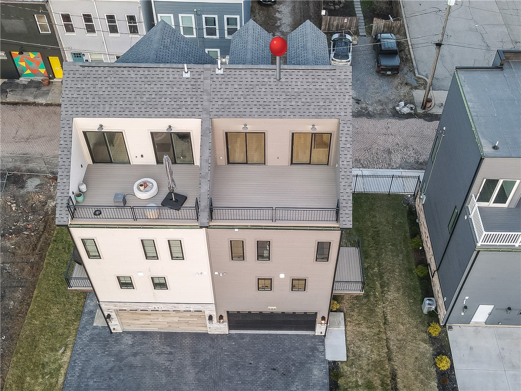 909 Rickenbach Street