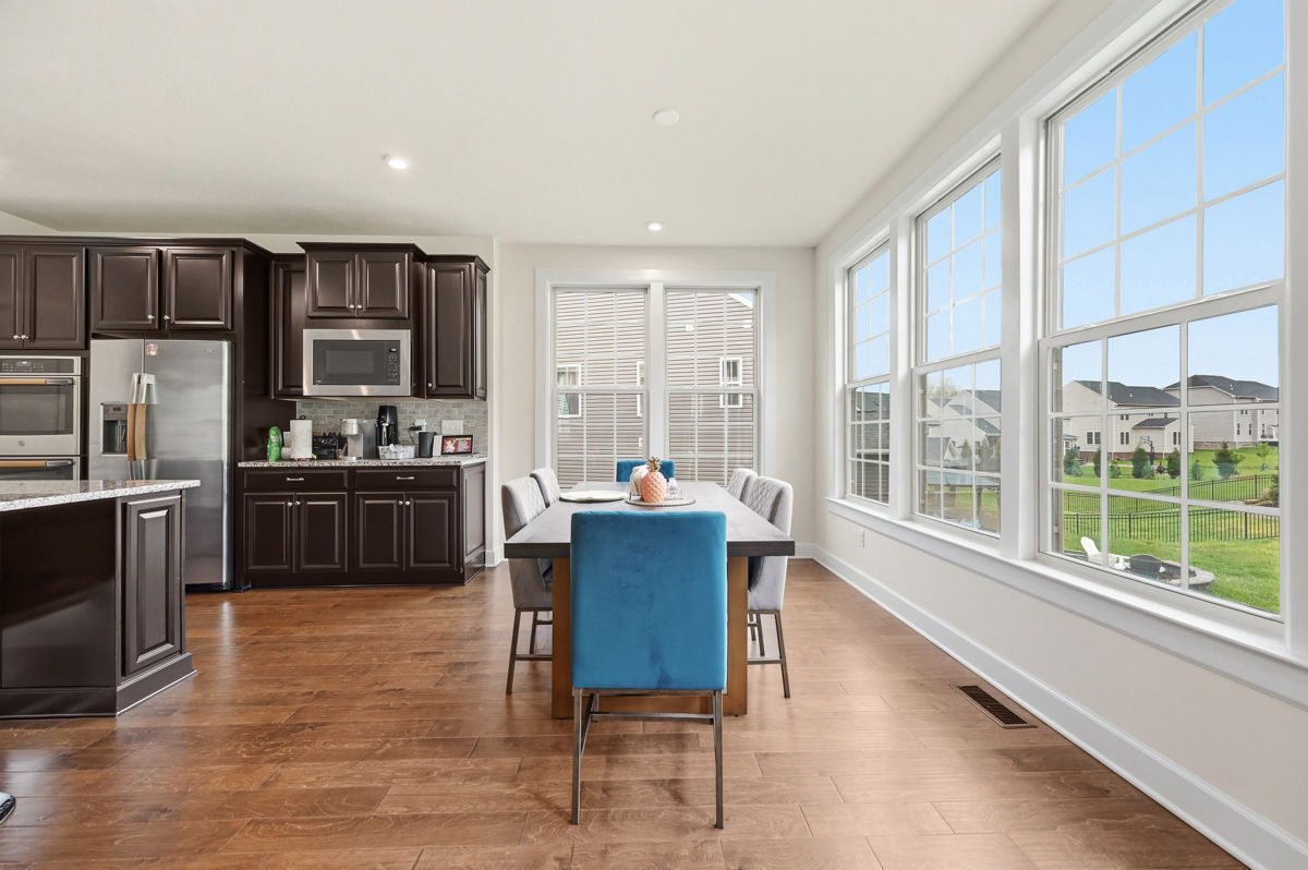 4458 Walnut Ridge CIRCLE