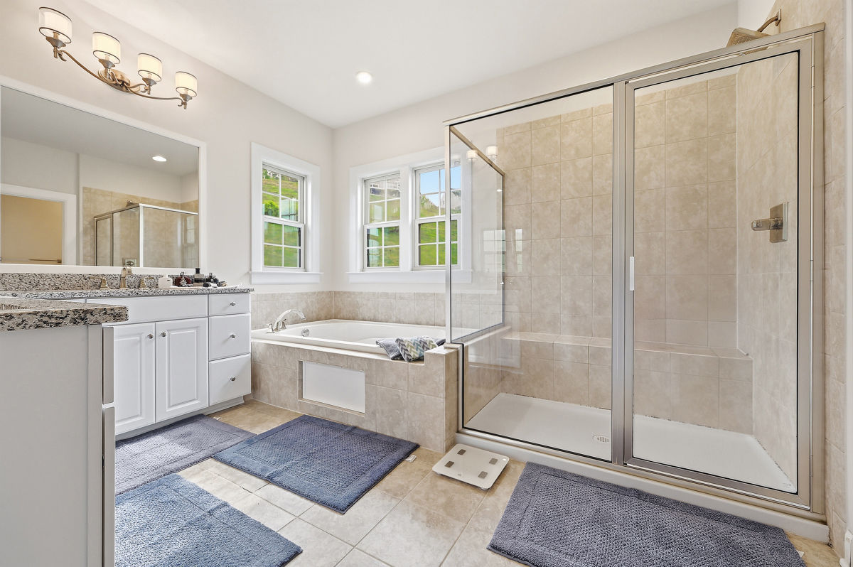 4458 Walnut Ridge CIRCLE
