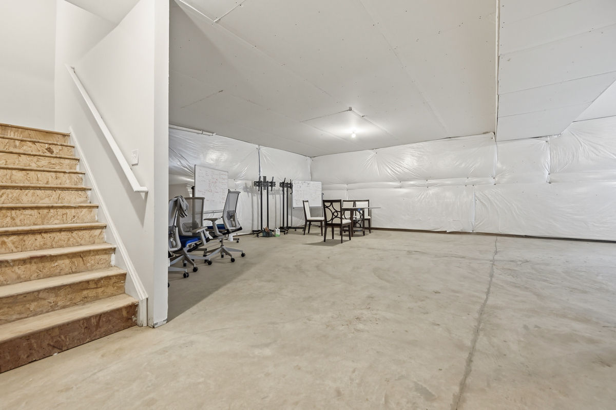 4458 Walnut Ridge CIRCLE