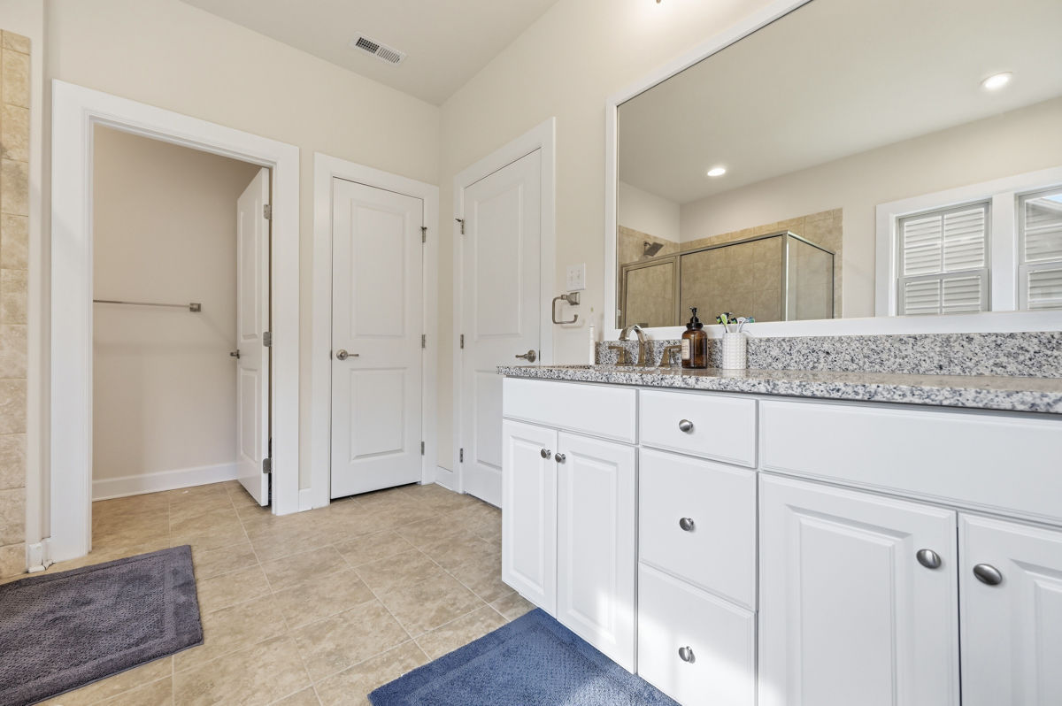 4458 Walnut Ridge CIRCLE
