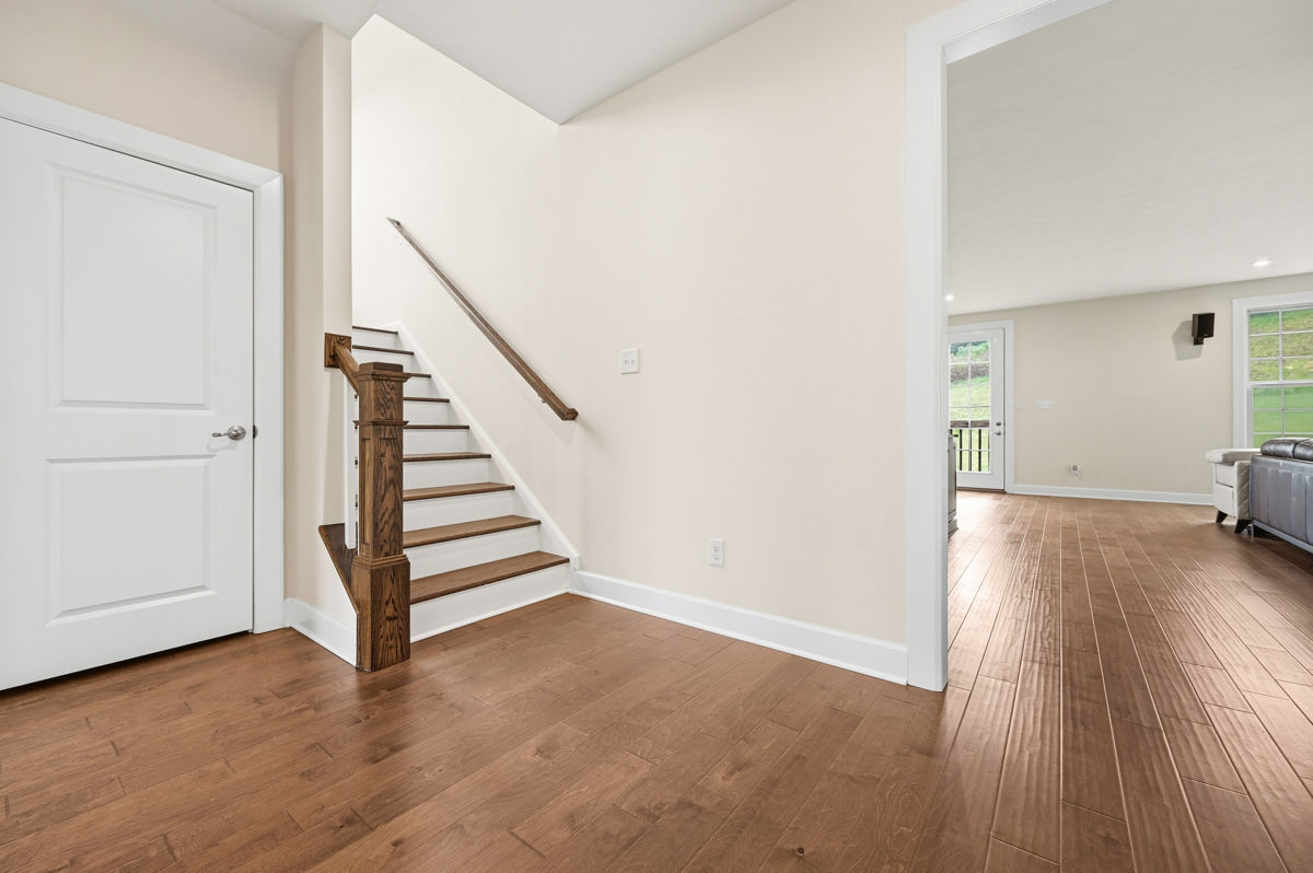4458 Walnut Ridge CIRCLE