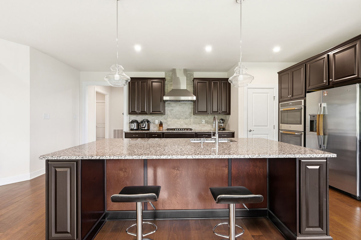 4458 Walnut Ridge CIRCLE